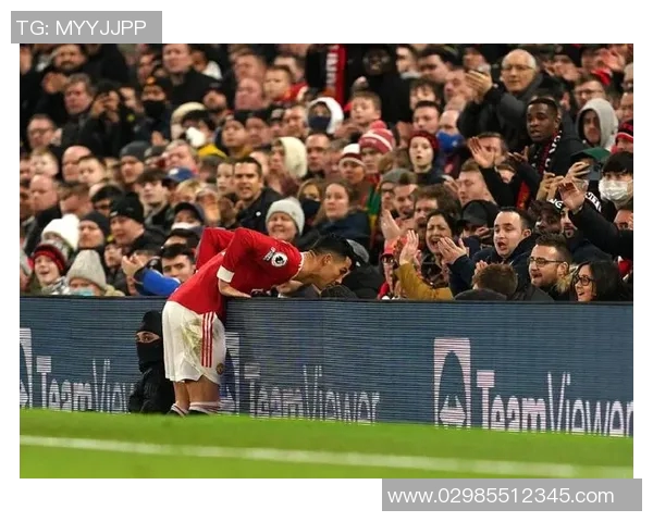 曼联与巴黎精彩对决回放詹俊解说全程回顾与分析