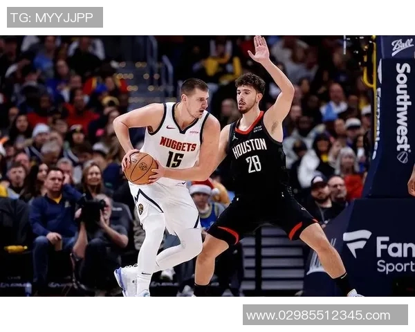 火箭队与快船队激战四月四日NBA精彩对决回顾与分析